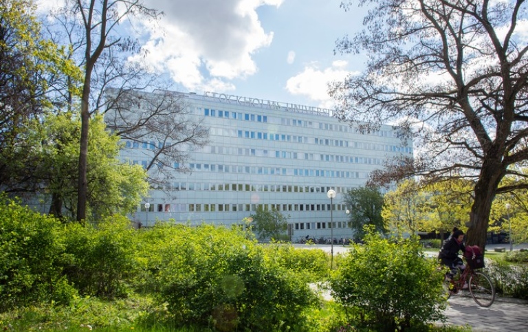 Bild på Södra huset, Stockholms universitet.